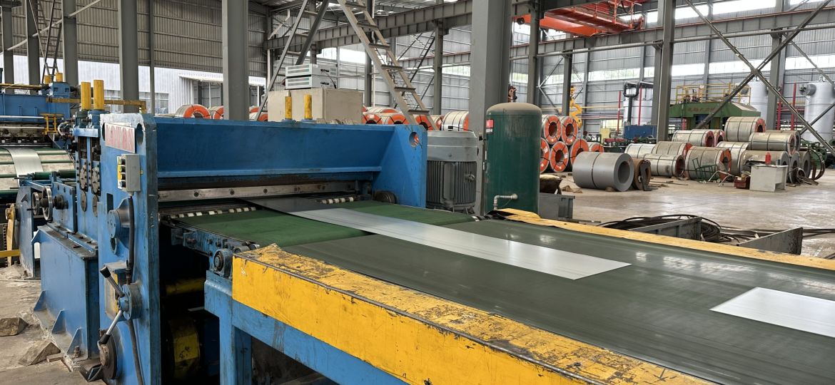 3.0*1650mm cut to length line