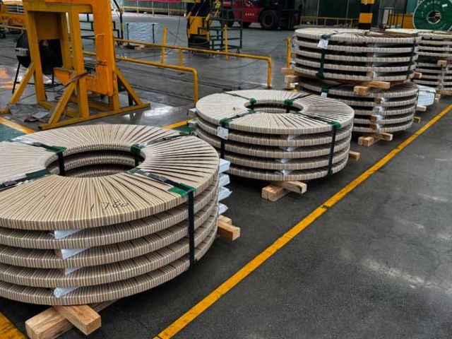 Slit Coil Carrier